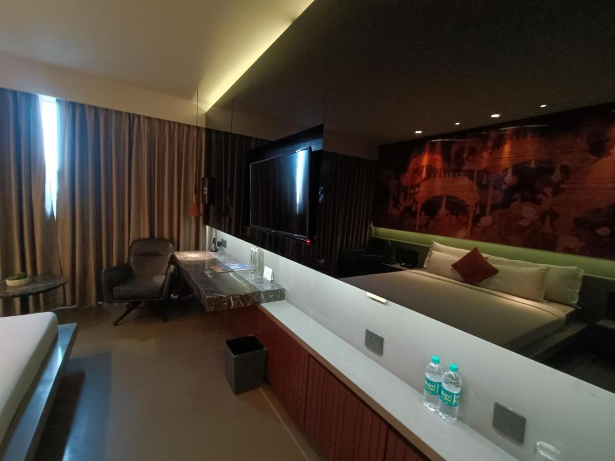 Boulevard By Design Hotel Chennai Extérieur photo