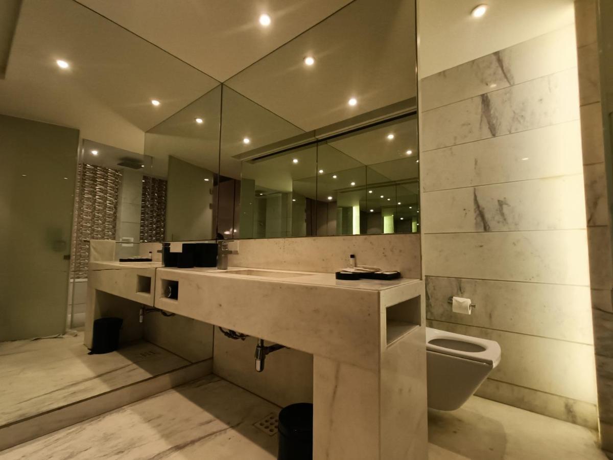 Boulevard By Design Hotel Chennai Extérieur photo