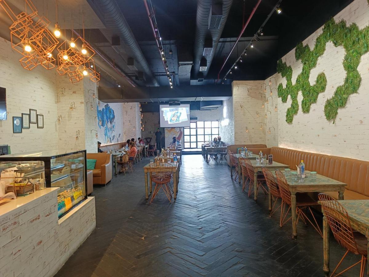 Boulevard By Design Hotel Chennai Extérieur photo