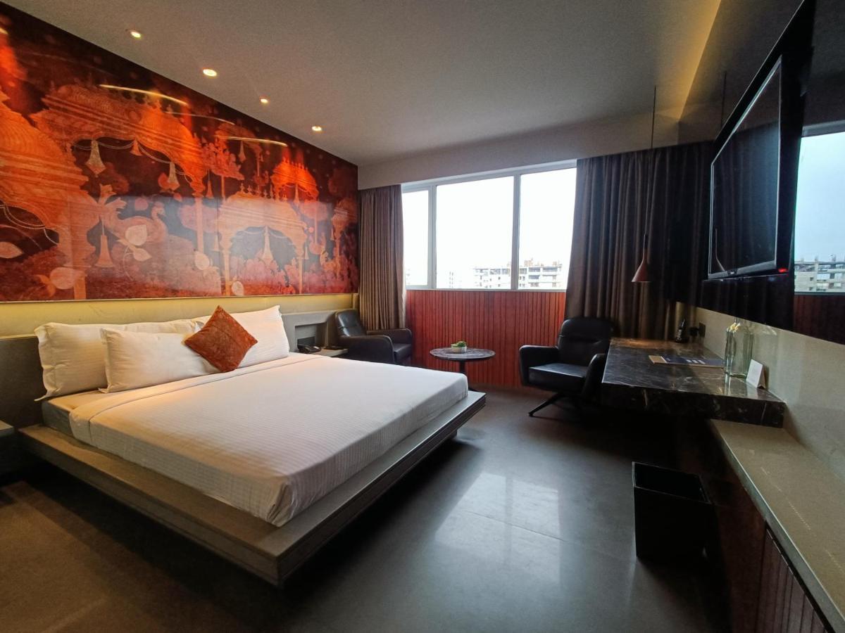 Boulevard By Design Hotel Chennai Extérieur photo