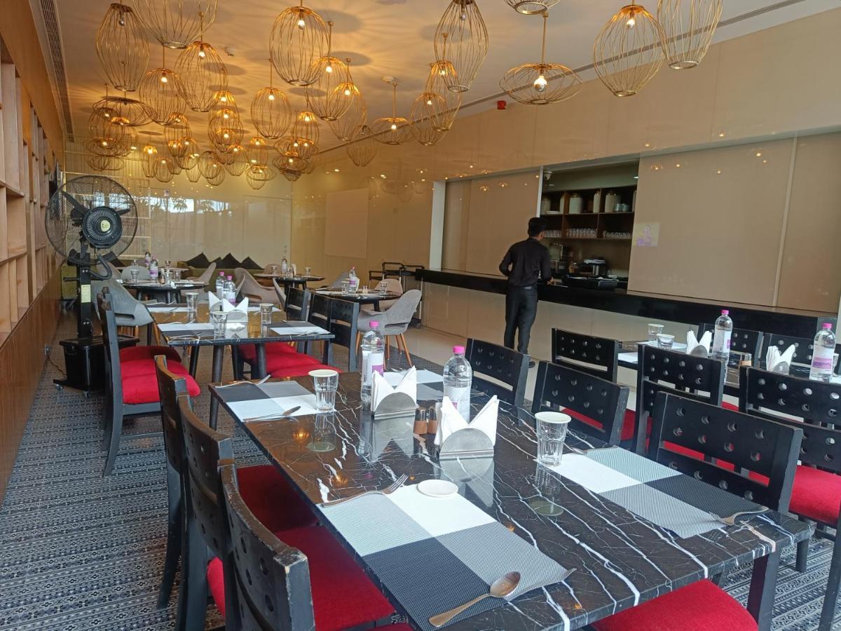 Boulevard By Design Hotel Chennai Extérieur photo